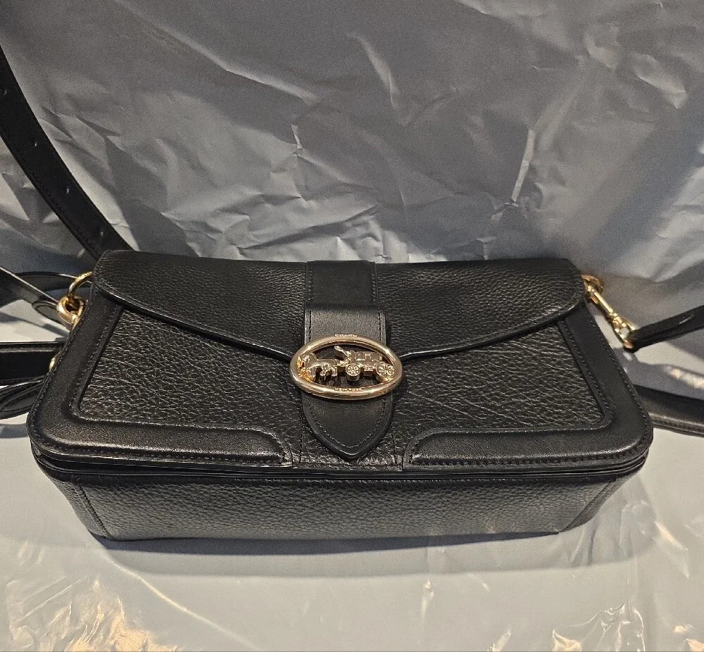 Coach compact shoulder
